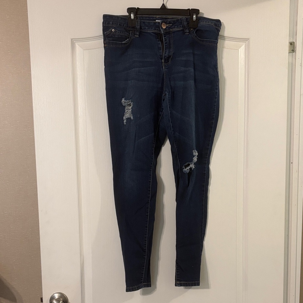 5 for $25!! YMI Distressed Dark Blue Skinny Jeans